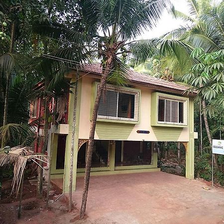 Oceanic Hotel Diveagar Exterior photo