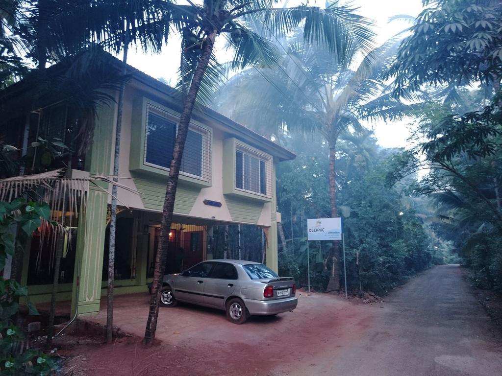 Oceanic Hotel Diveagar Exterior photo
